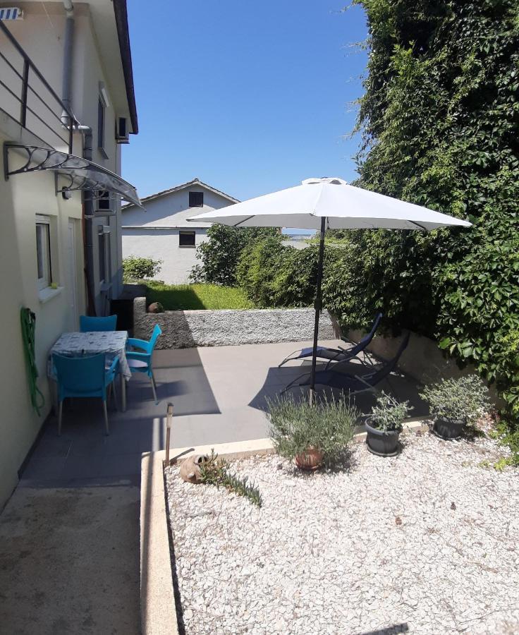 Apartmán Studio Jelena Šilo Exteriér fotografie